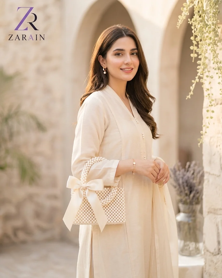Zarain Pearl Elegance Clutch