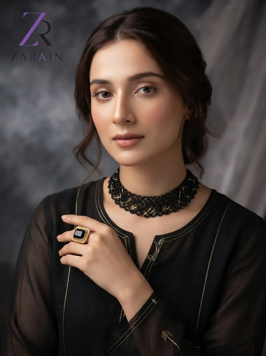 Noor-e-Shab Black & Gold Necklace